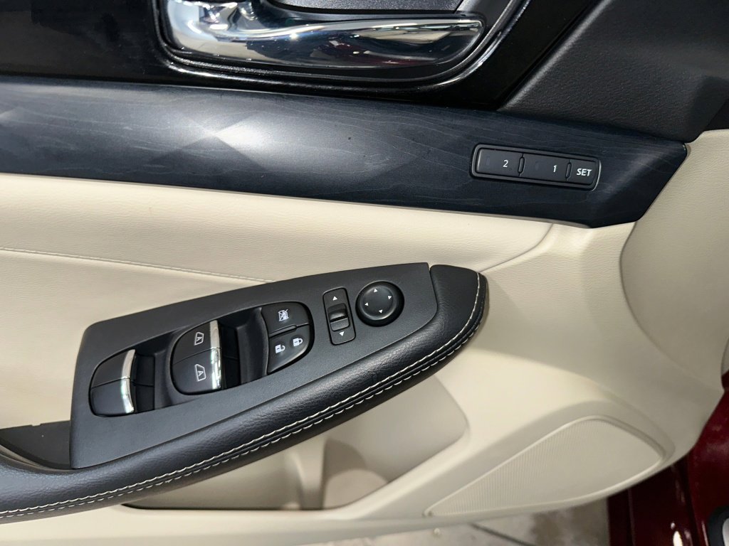 Used 2021 Nissan Maxima Platinum w/ Sport Mat Group image 6