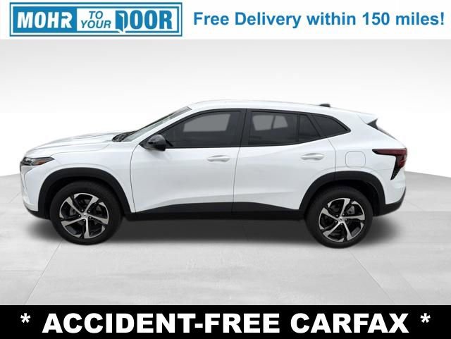 Used 2025 Chevrolet Trax RS w/ Driver Confidence Package FWD image 2