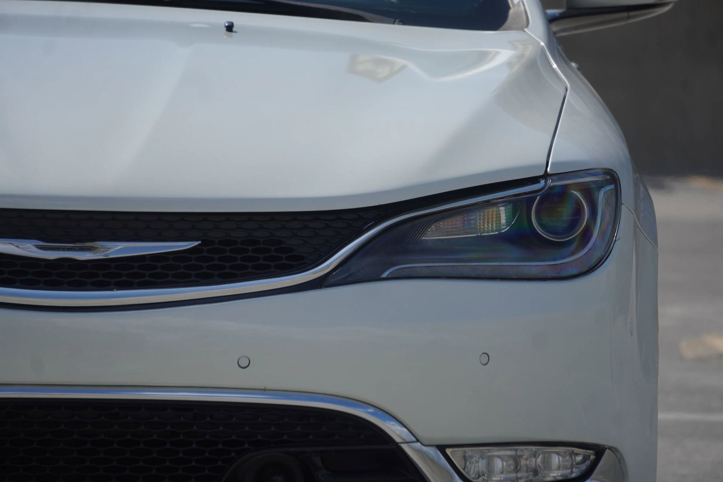 Used 2015 Chrysler 200 C w/ Navigation & Sound Group I image 17