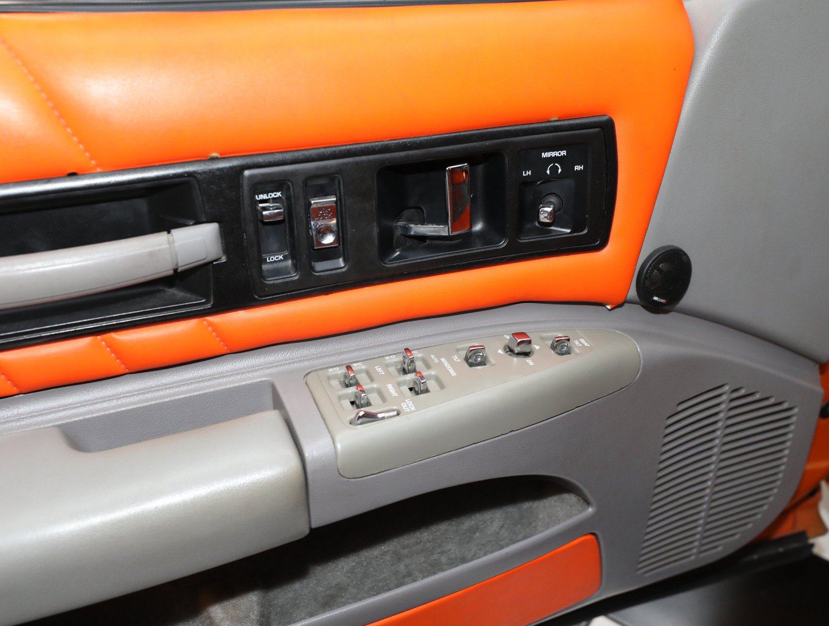 Used 1995 Chevrolet Impala SS RWD image 57
