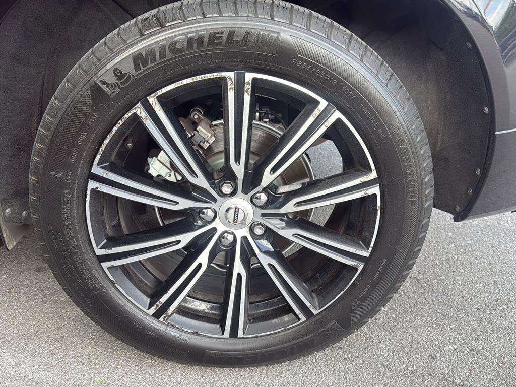 Used 2018 Volvo XC60 T5 Inscription w/ Convenience Package AWD/4WD image 6