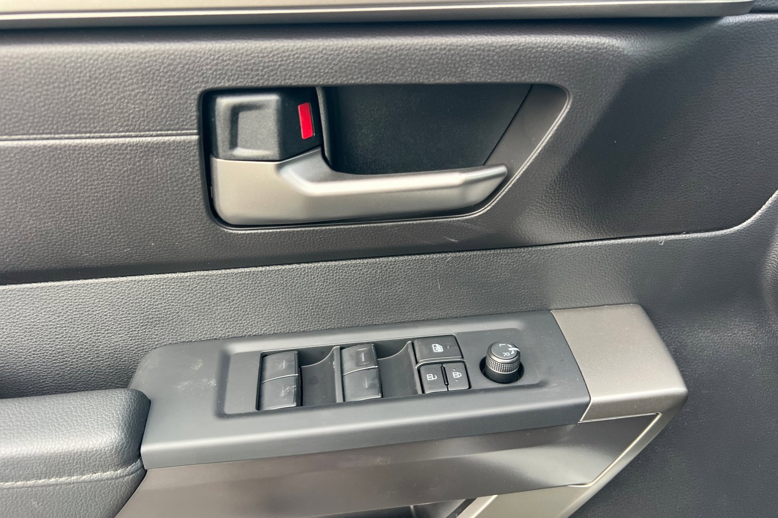 New 2026 Toyota Tundra SR5 image 8