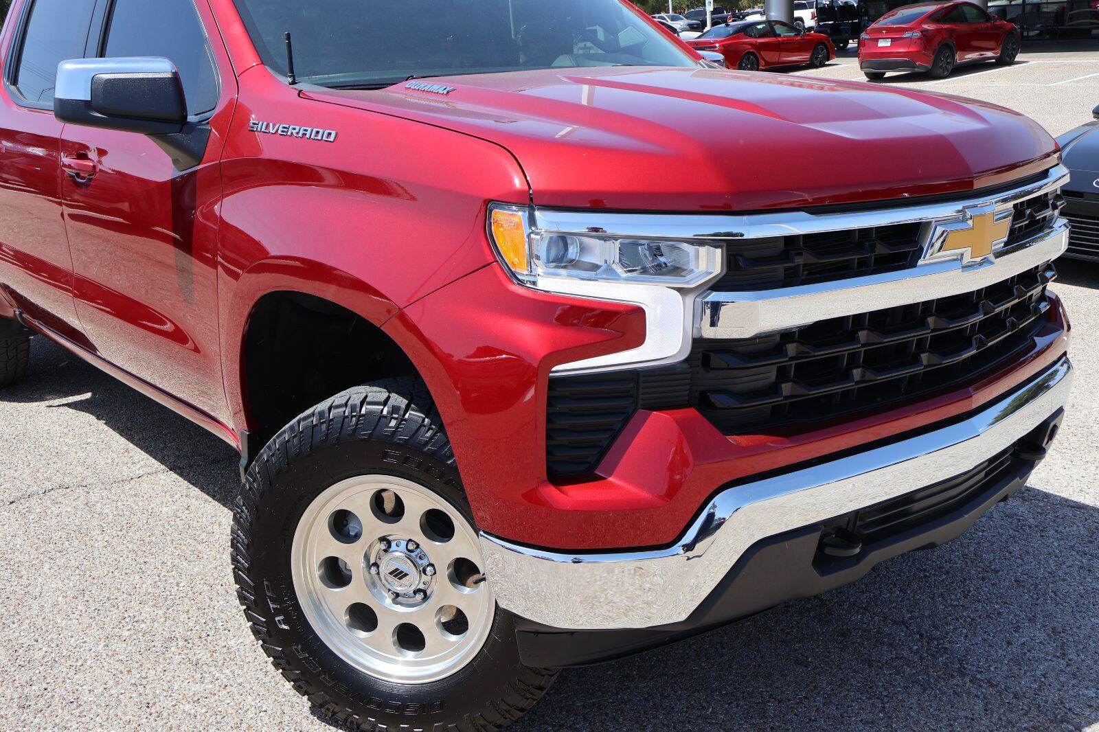 Used 2024 Chevrolet Silverado 1500 LT w/ Protection Package AWD/4WD image 8