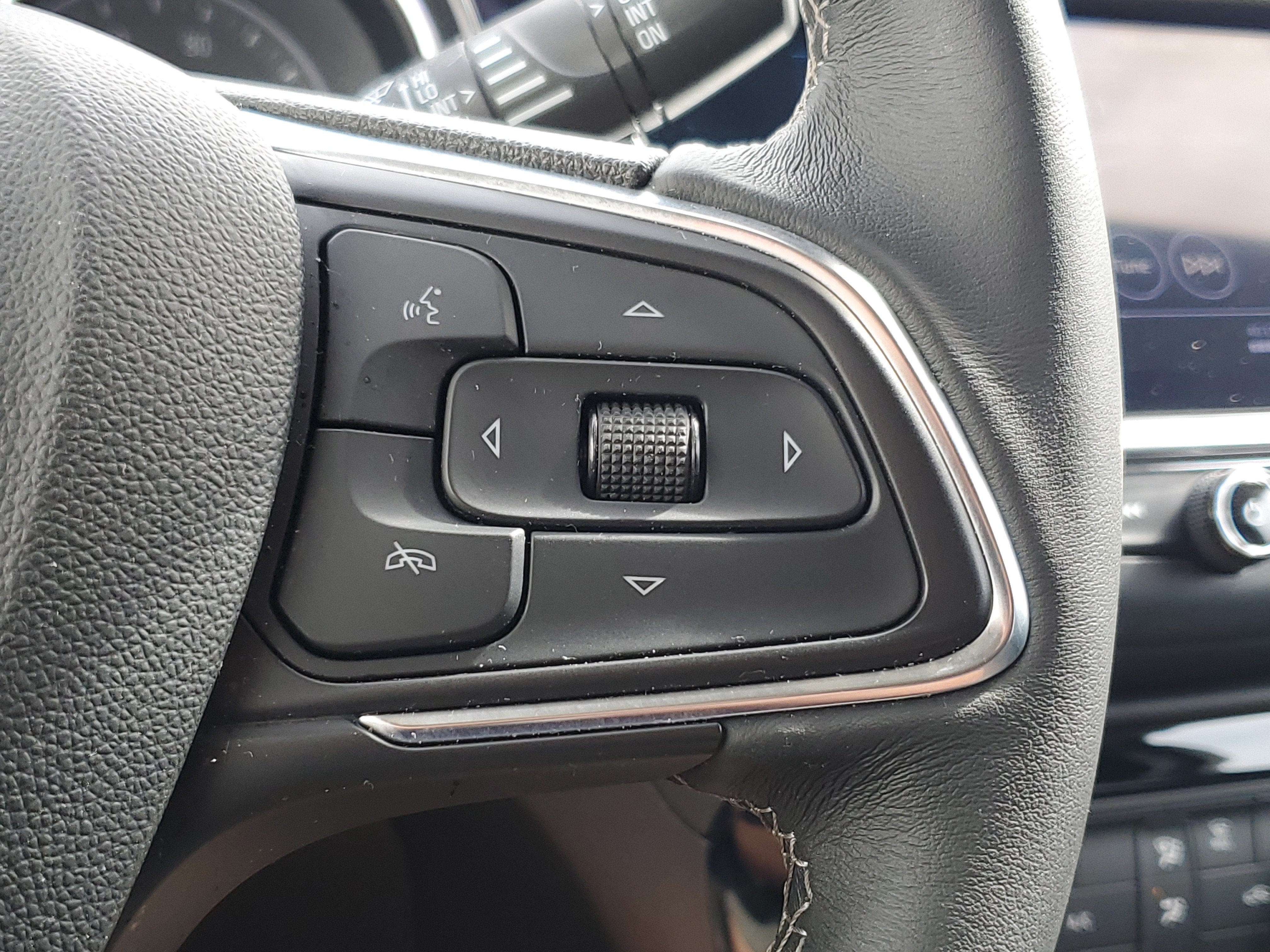 Used 2023 Buick Encore GX Preferred w/ Cold Weather Comfort Package AWD/4WD image 23