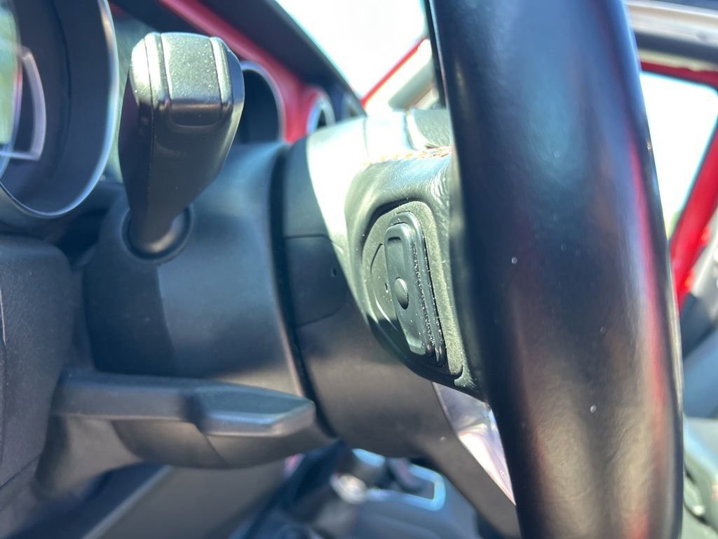 Certified 2021 Jeep Wrangler Unlimited Rubicon image 40