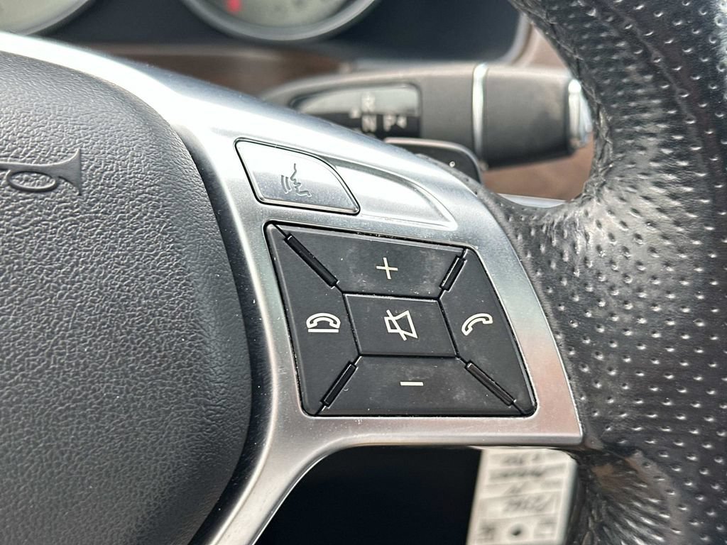 Used 2014 Mercedes-Benz E 350 4MATIC Sedan image 23