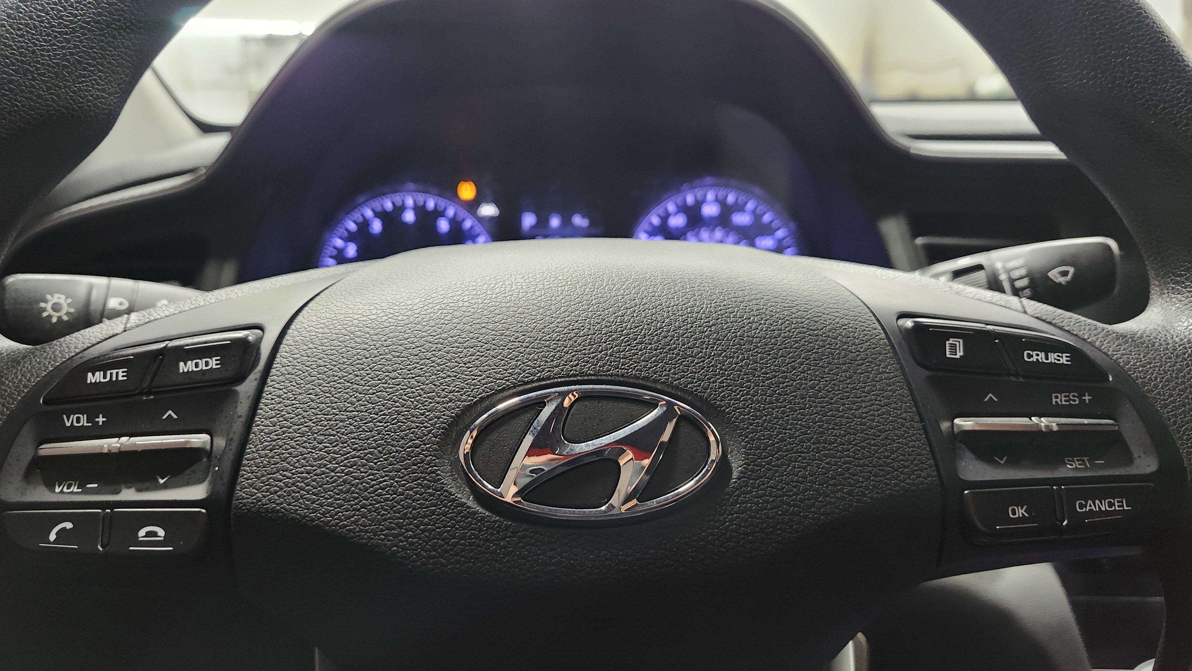 Used 2020 Hyundai Elantra SE w/ Cargo Package (C1) image 23