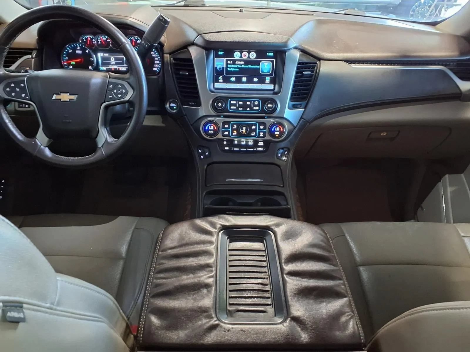 Used 2015 Chevrolet Tahoe LTZ w/ Texas Edition AWD/4WD image 17