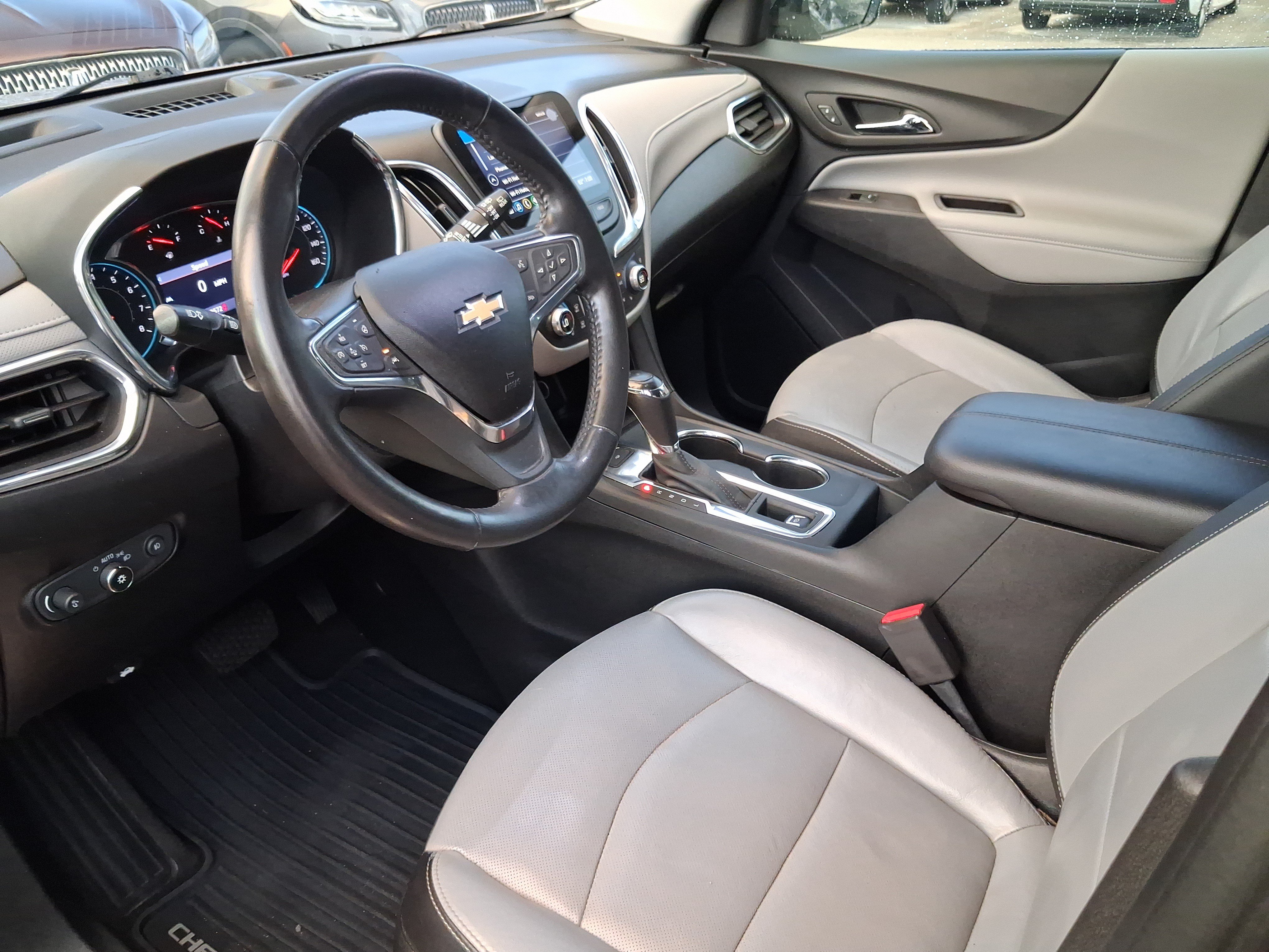 Used 2019 Chevrolet Equinox Premier FWD image 11