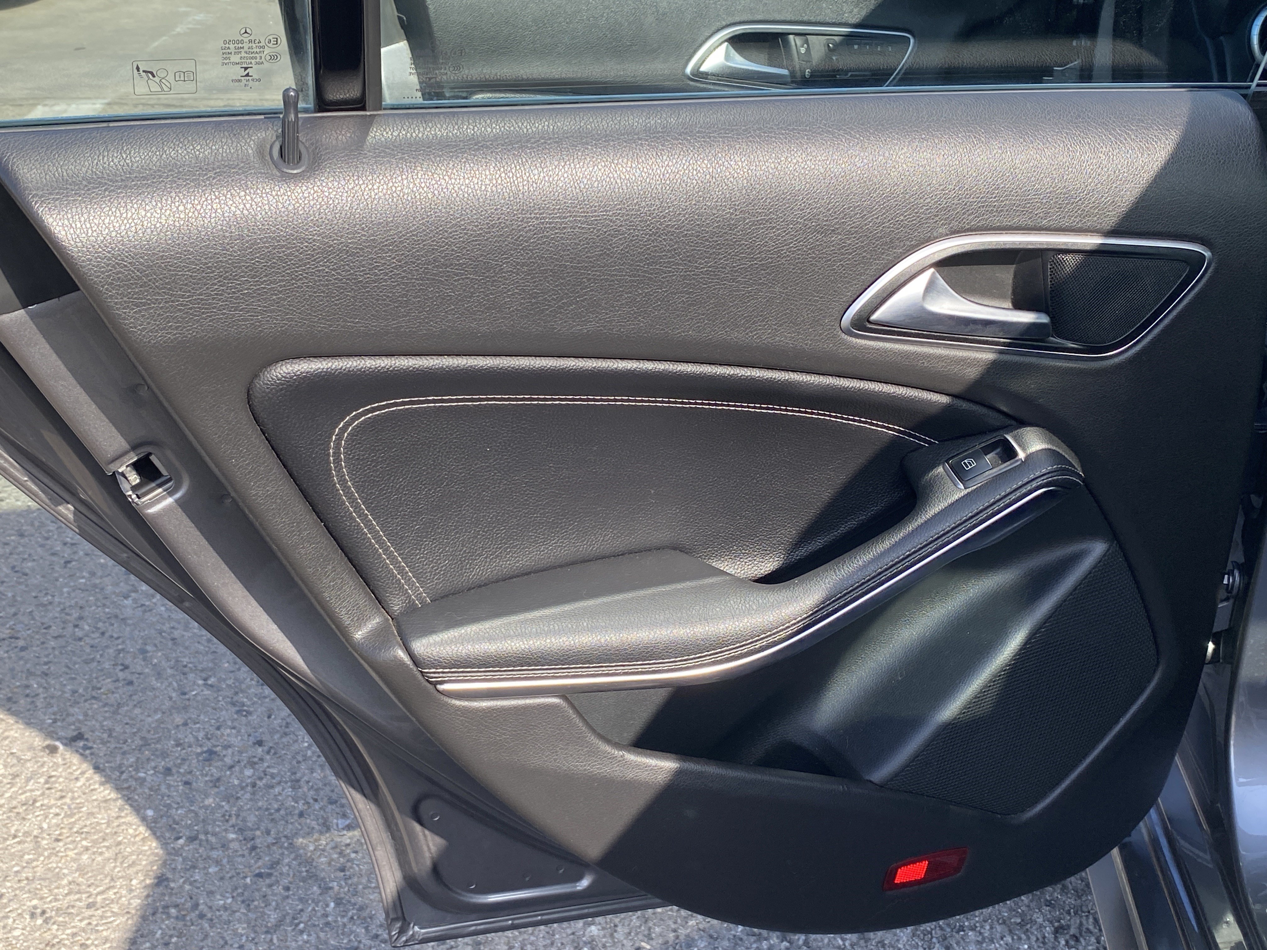 Used 2015 Mercedes-Benz CLA 250 image 17
