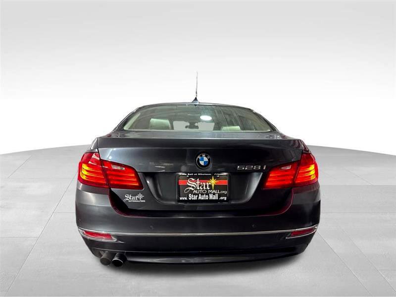 Used 2016 BMW 528i Sedan image 6