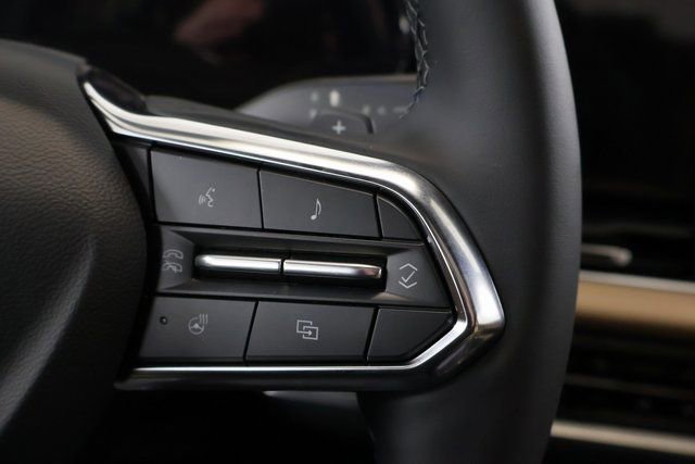 New 2026 Chevrolet Equinox ACTIV w/ Convenience Package III image 18