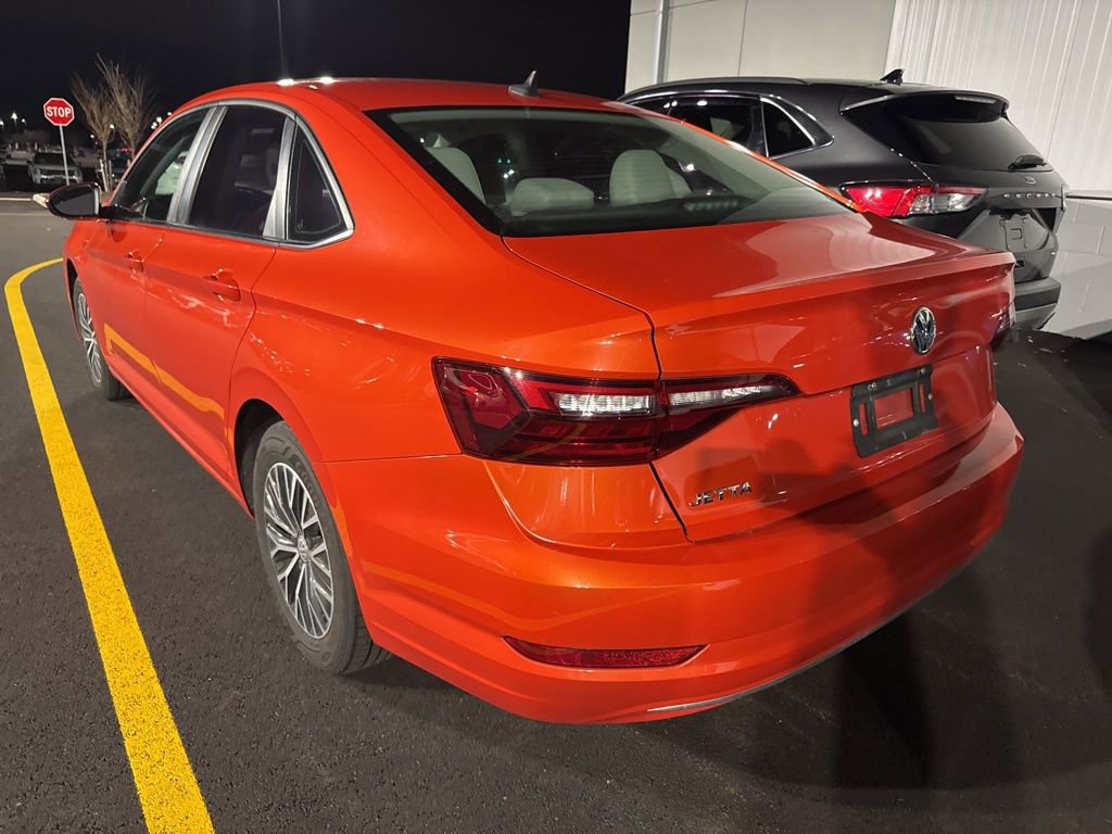 Used 2020 Volkswagen Jetta SE w/ SE Cold Weather Package image 5