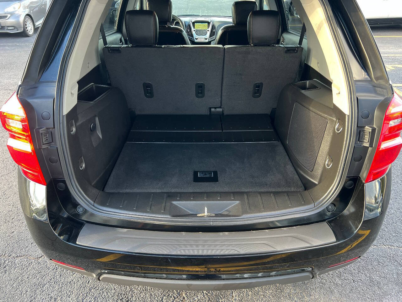 Used 2017 Chevrolet Equinox LT w/ Midnight Edition AWD/4WD image 15