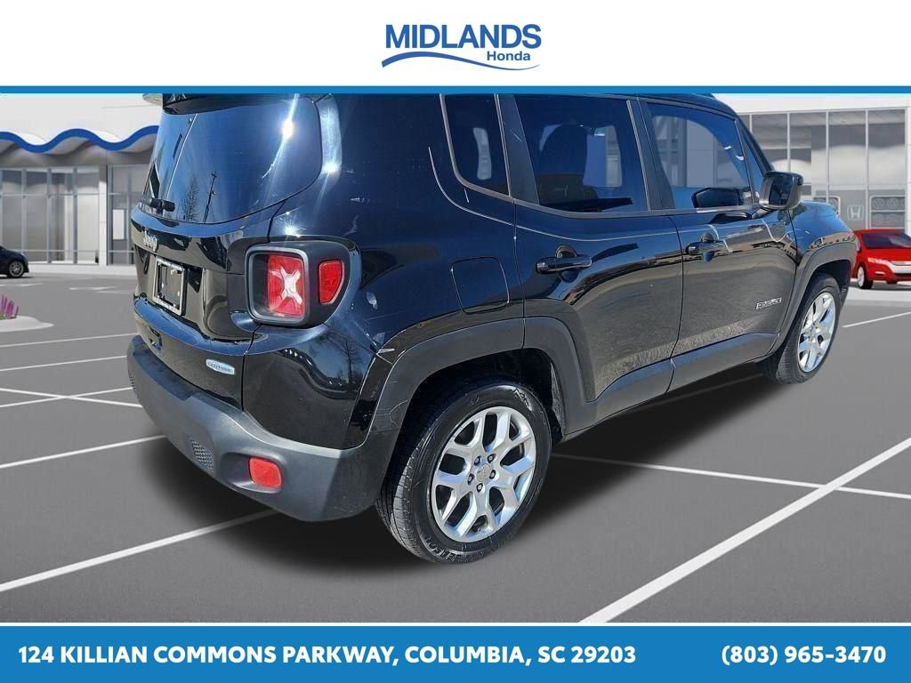 Used 2018 Jeep Renegade Latitude FWD image 14