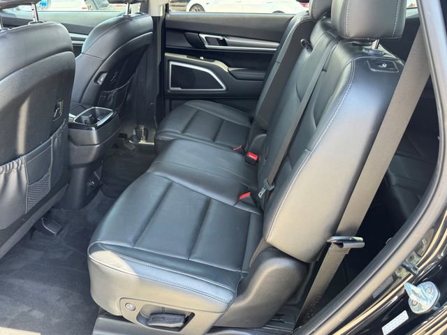 Used 2020 Kia Telluride LX AWD/4WD image 16