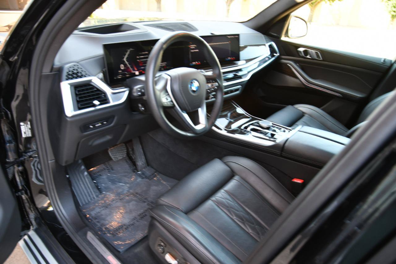Used 2025 BMW X5 xDrive50e AWD/4WD image 28