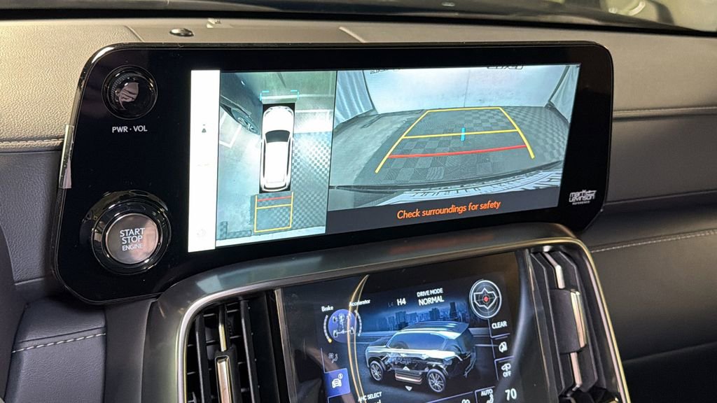 New 2026 Lexus LX 600 4WD w/ Luxury Package image 23