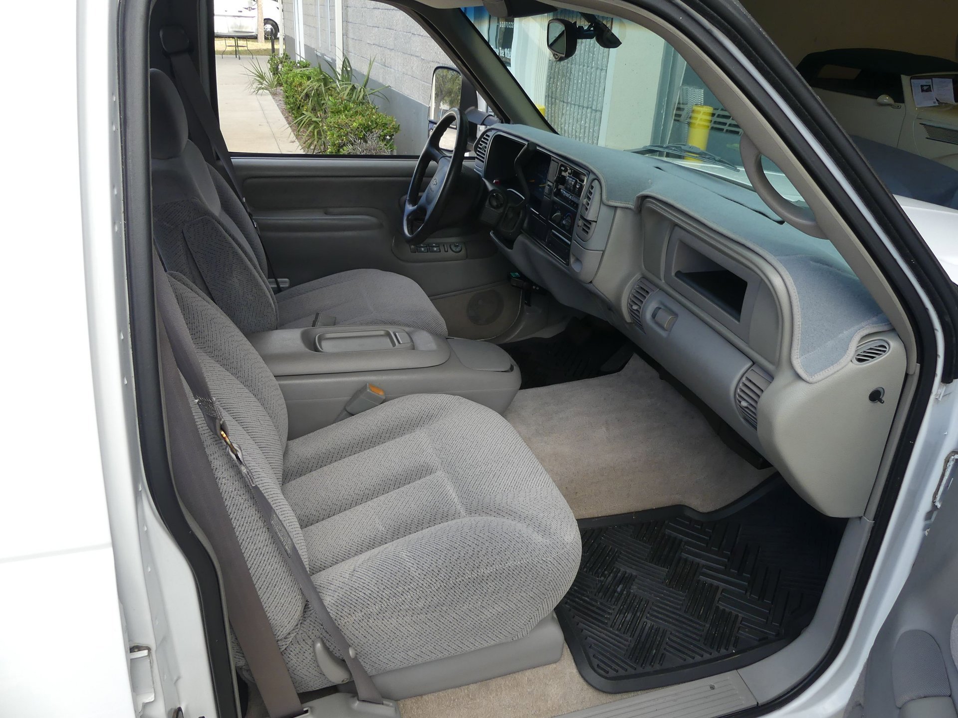 Used 2000 Chevrolet Silverado 3500 2WD Crew Cab image 79