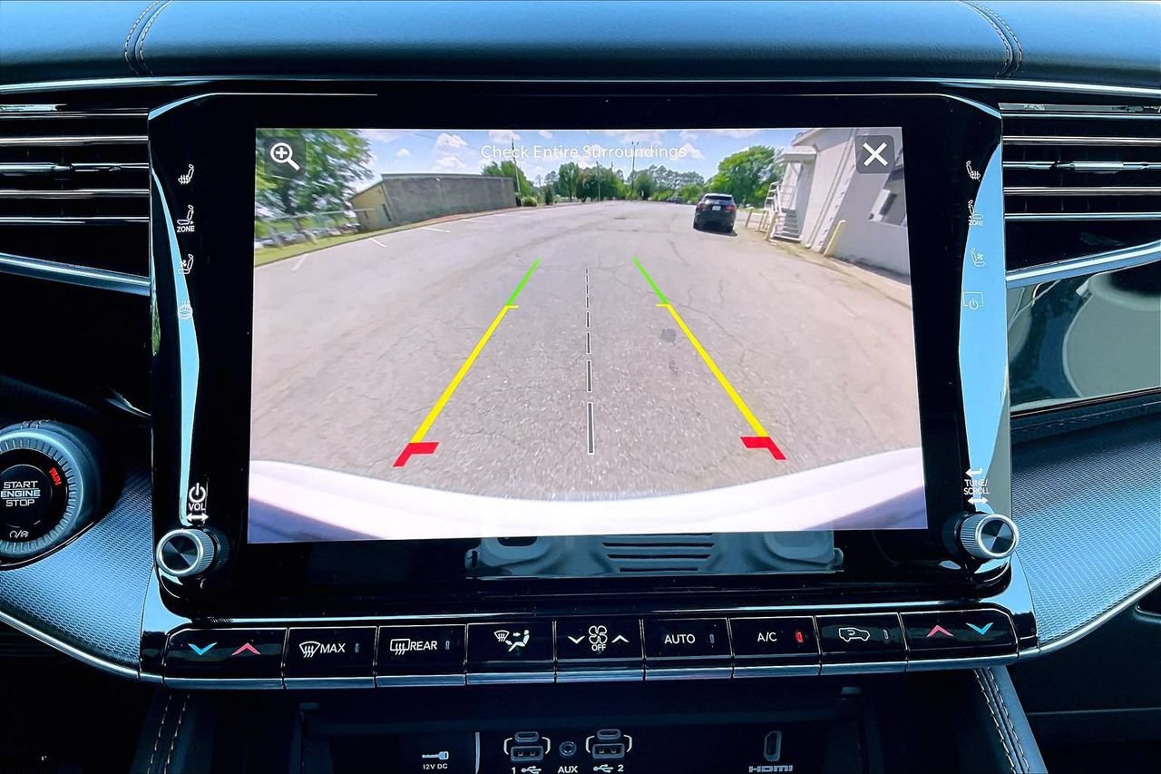 New 2026 Jeep Grand Wagoneer Summit AWD/4WD image 14