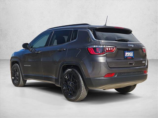 Used 2022 Jeep Compass Latitude FWD image 8