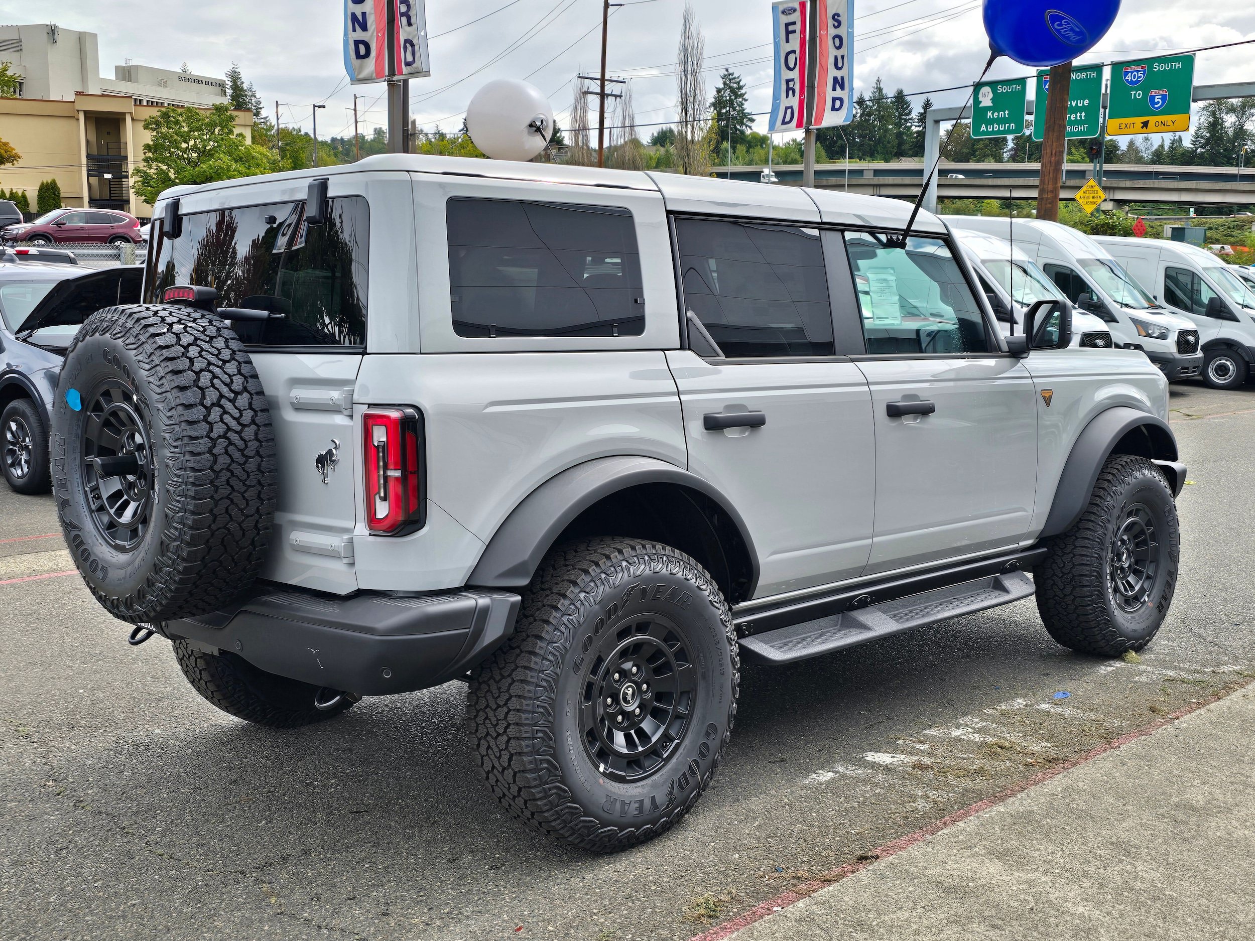 New 2026 Ford Bronco Badlands AWD/4WD image 5