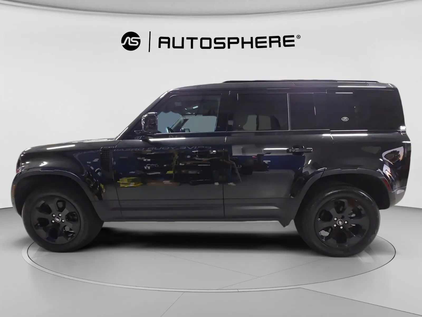 Used 2023 Land Rover Defender 110 S AWD/4WD image 4