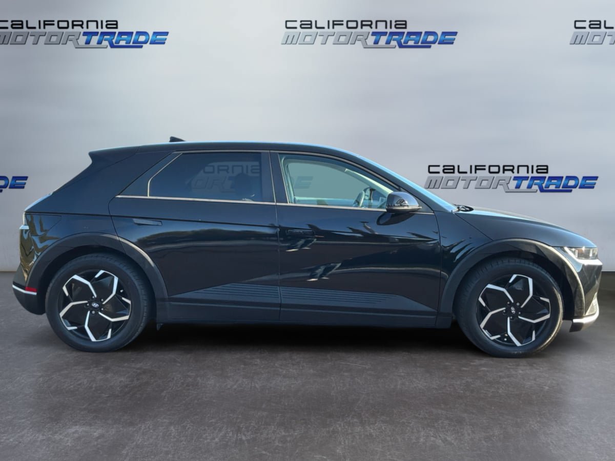Used 2024 Hyundai Ioniq 5 SE RWD image 4