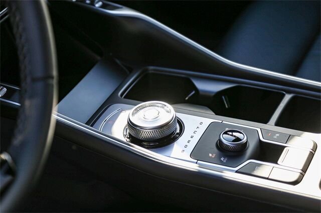 New 2025 Kia Sorento EX w/ EX Panoramic Sunroof Package image 18