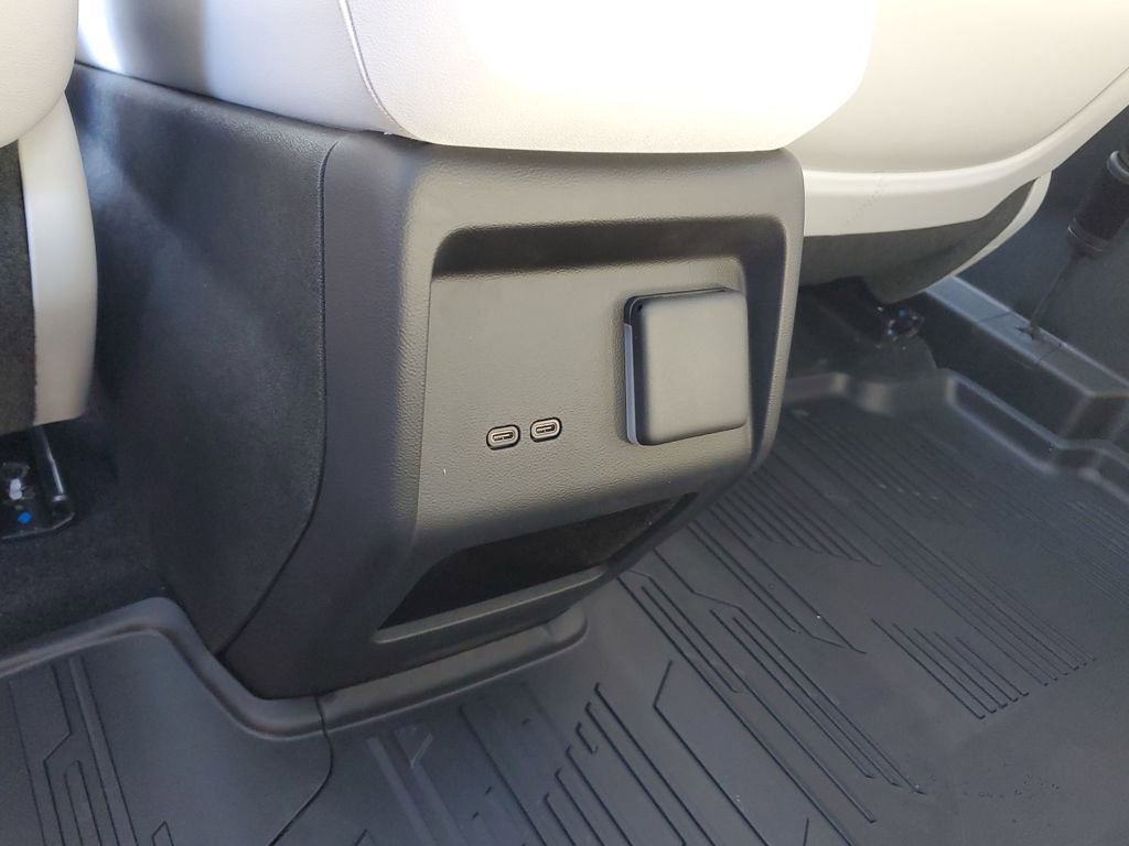 New 2026 Cadillac Optiq Sport 1 image 22