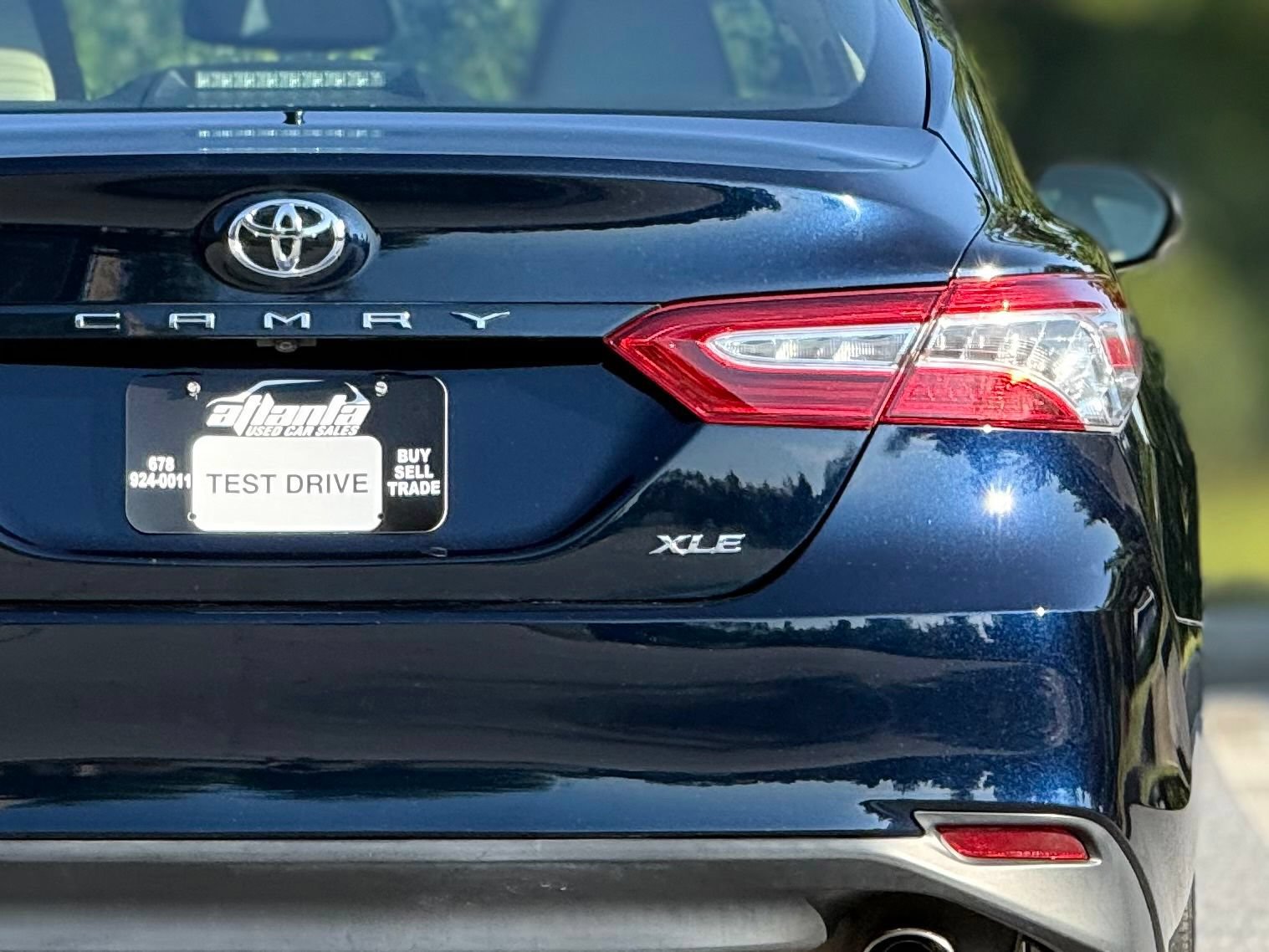 Used 2019 Toyota Camry XLE w/ Carpet Mat Package FWD image 17