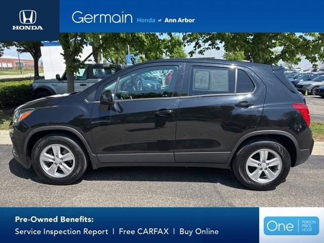Used 2021 Chevrolet Trax LS w/ Tint and Cruise Package FWD image 2