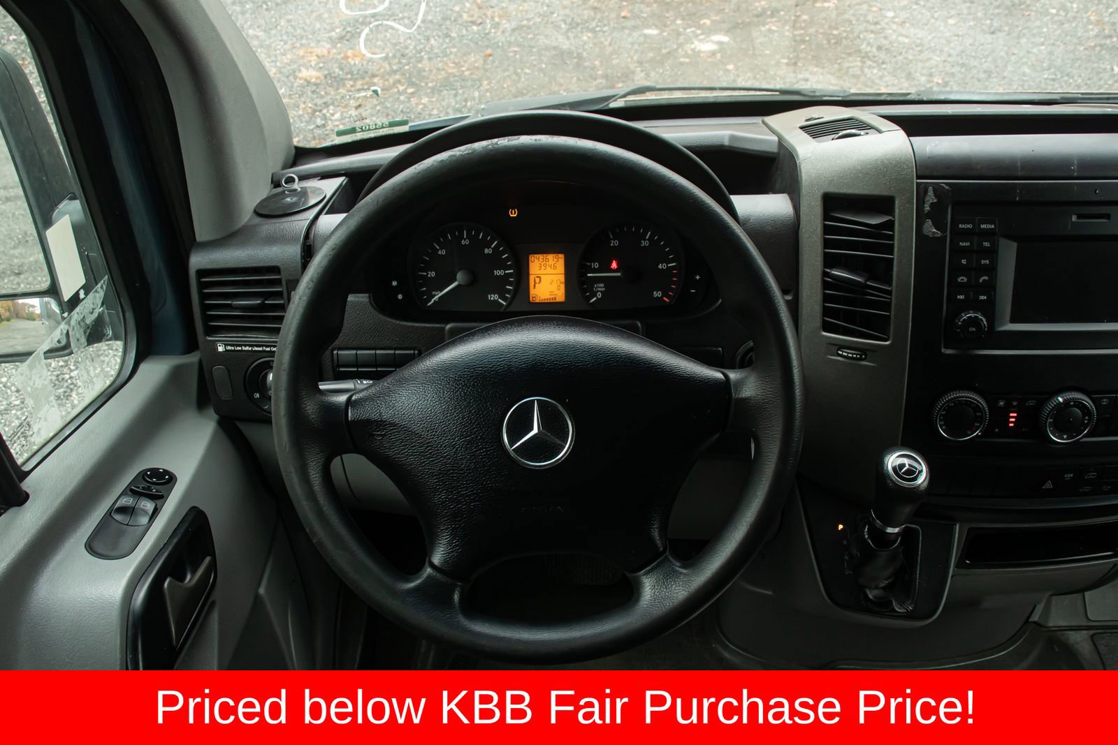 Used 2018 Mercedes-Benz Sprinter 144 Cargo image 19