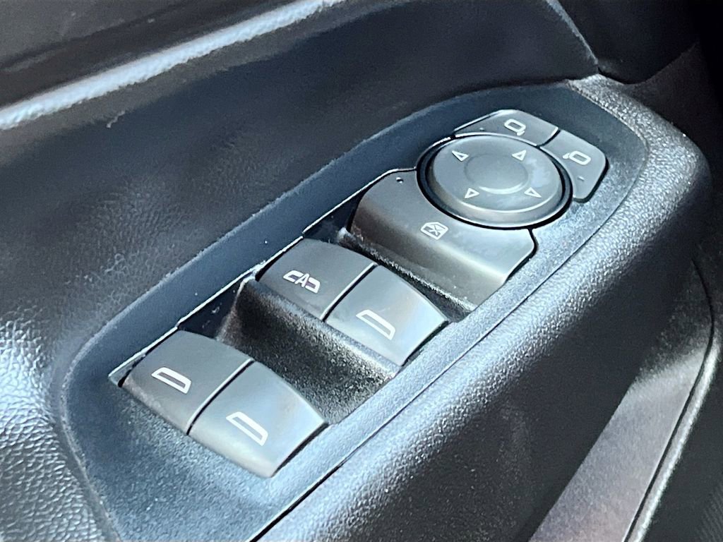 Used 2019 Chevrolet Equinox LT image 18