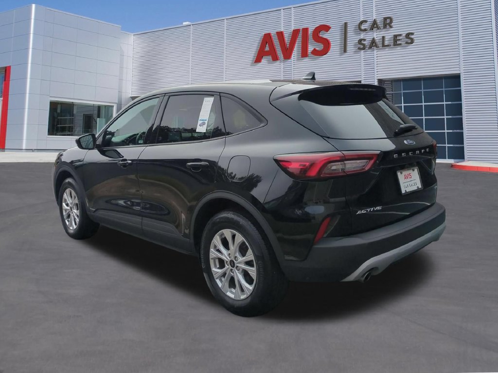 Used 2025 Ford Escape Active AWD/4WD image 9
