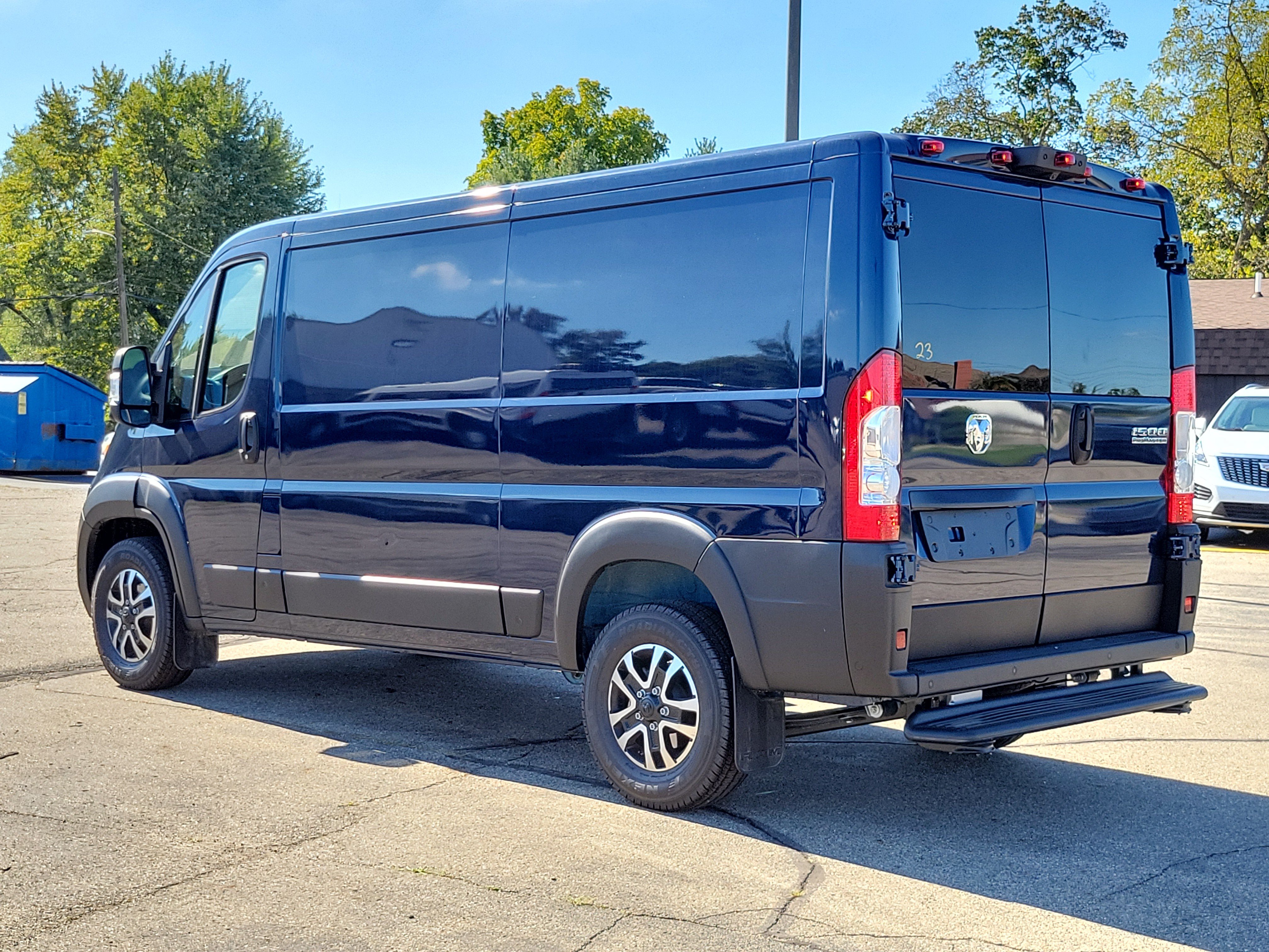 Used 2025 RAM ProMaster 1500 w/ Quick Order Package 22H SLT+ FWD image 3