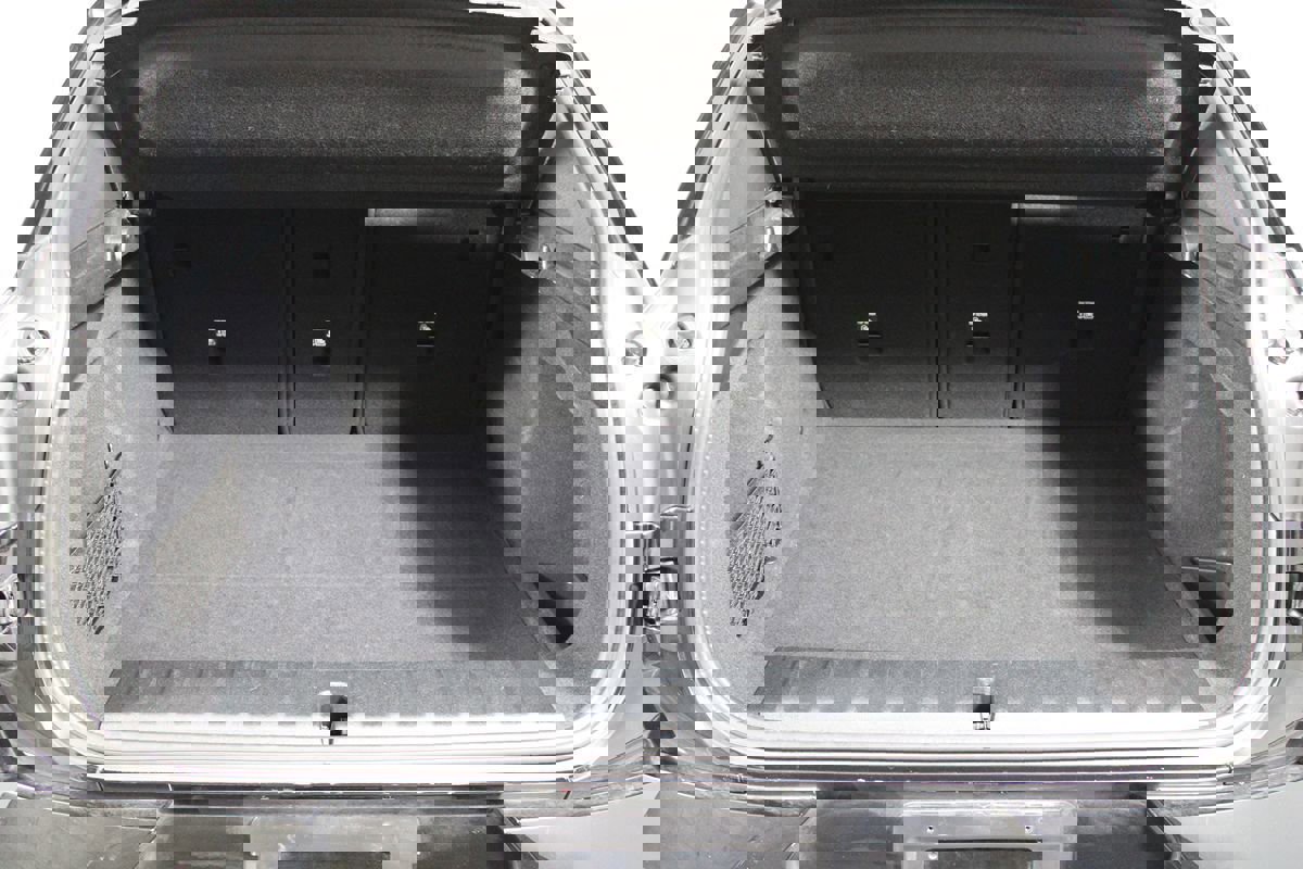 Used 2025 BMW X2 xDrive28i image 38