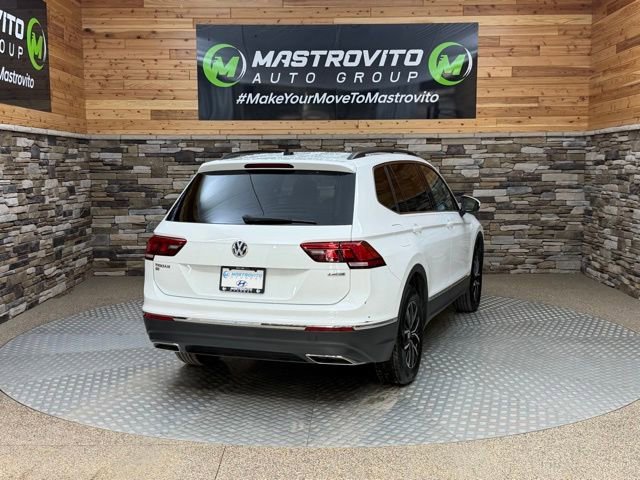 Used 2021 Volkswagen Tiguan SE w/ Panoramic Sunroof Package AWD/4WD image 9