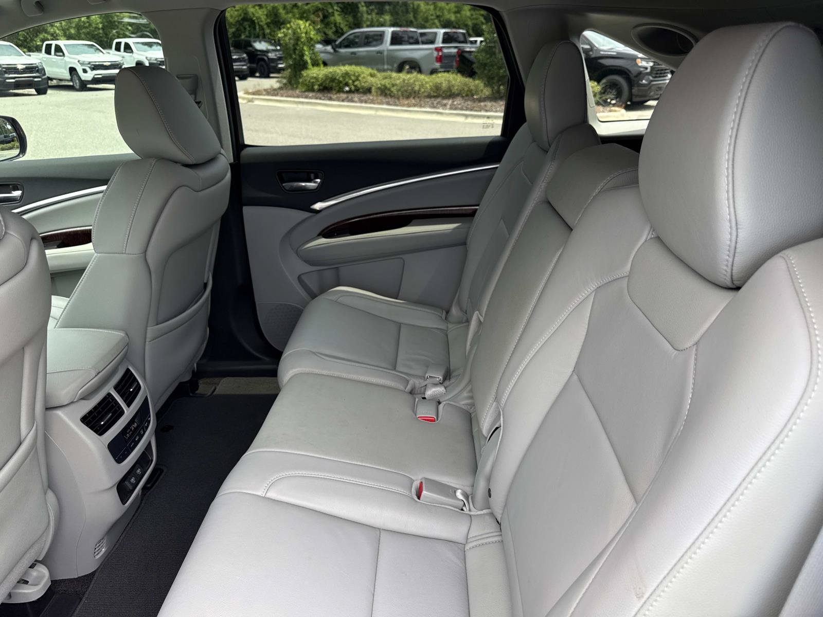Used 2018 Acura MDX SH-AWD w/ Technology Package image 11