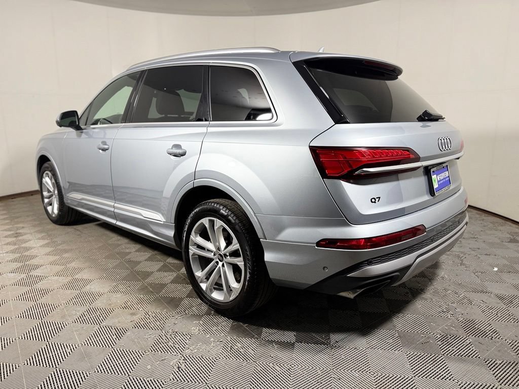 Used 2025 Audi Q7 3.0T Premium Plus AWD/4WD image 4