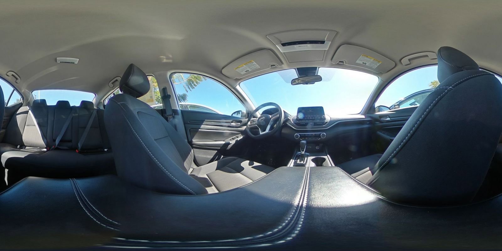 Used 2025 Nissan Altima 2.5 SV image 42