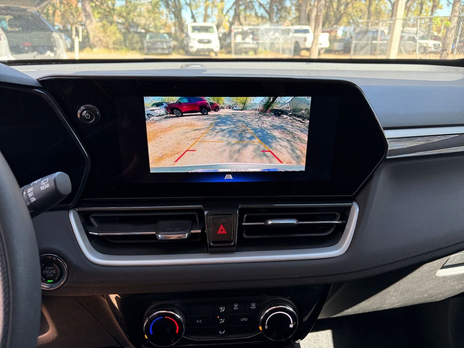 Used 2025 Chevrolet TrailBlazer LT image 21