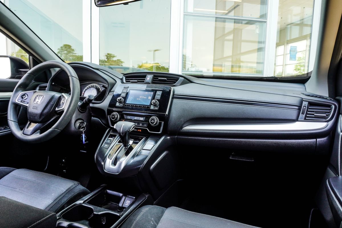 Used 2017 Honda CR-V LX image 19