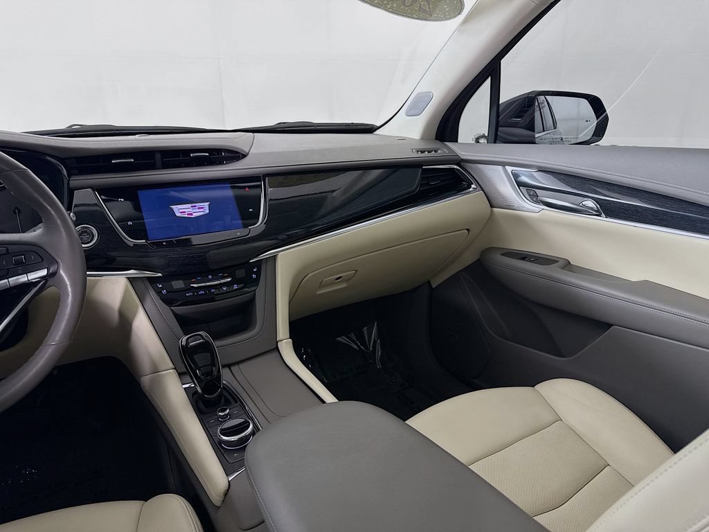 Used 2023 Cadillac XT6 Premium Luxury FWD image 24