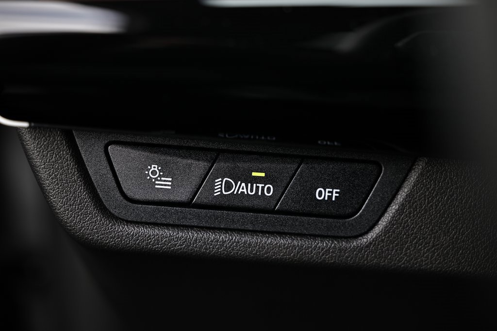 New 2026 BMW X1 xDrive28i w/ Convenience Package image 18