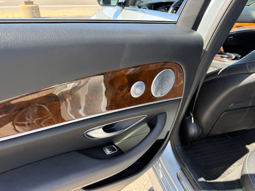 Used 2019 Mercedes-Benz E 450 4MATIC Wagon w/ Premium Package image 38