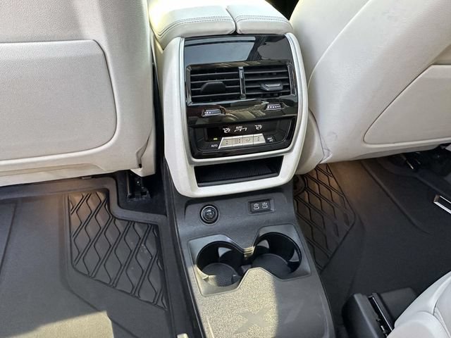 Used 2021 BMW X7 M50i AWD/4WD image 20
