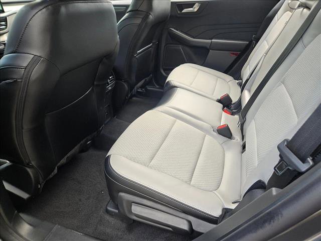 New 2025 Ford Escape SE image 15