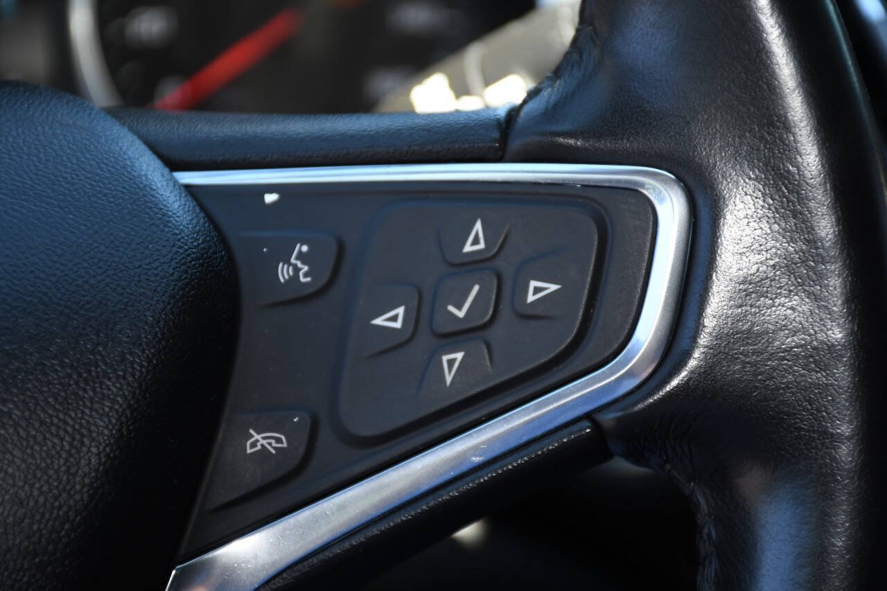 Used 2018 Chevrolet Malibu LT FWD image 31