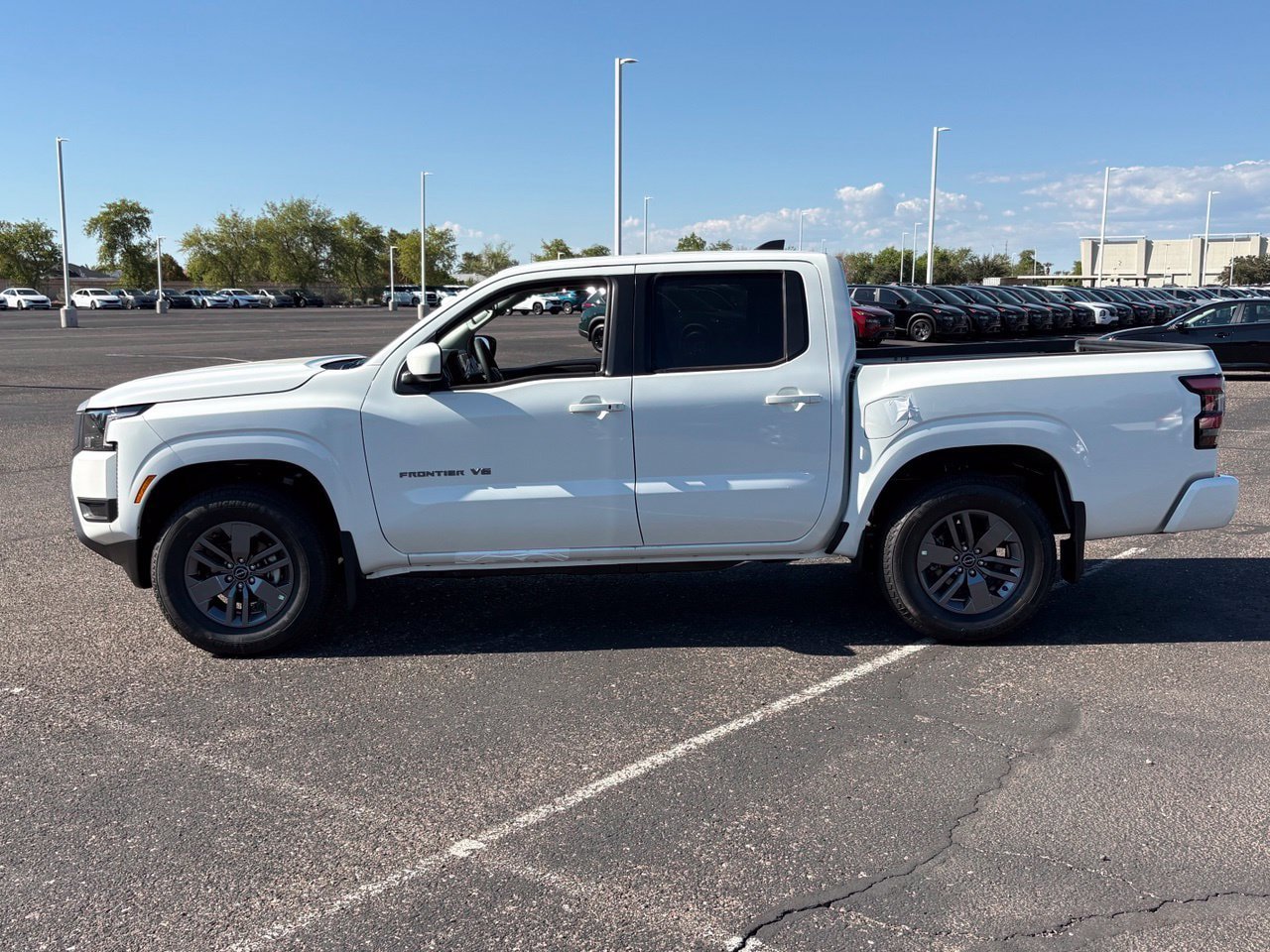 New 2027 Nissan Frontier SV RWD image 3